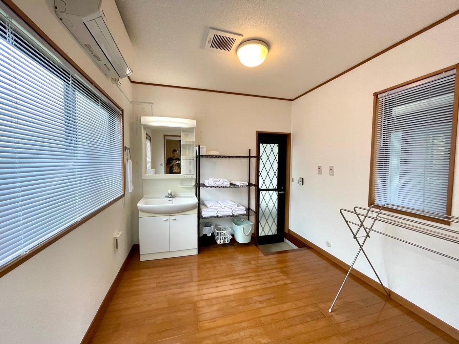 弓ヶ浜海水浴場徒歩1分! 一棟貸別荘! Yumigahama Beach House & Bbq! Minamiizu Zewnętrze zdjęcie